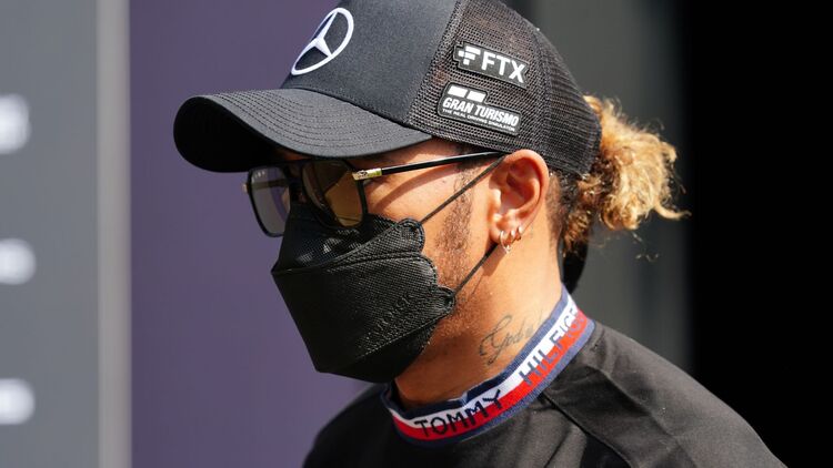 Emilia Romagna Grand Prix: Lewis Hamilton กล่าวว่า Mercedes ‘ไม่ต่อสู้เพื่อชิงแชมป์’