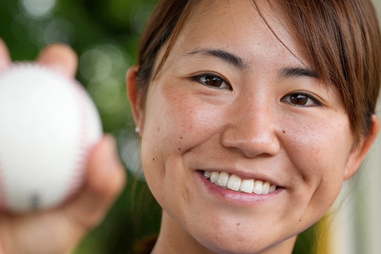 เอริ โยชิดะมีความใฝ่ฝันและก้าวหน้าในการเล่นเบสบอล